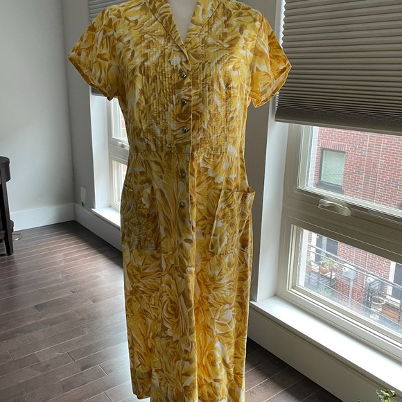 Brentwood Dresses & Skirts - Vintage 50s Brentwood Cotton Womens L Yellow/Tan Floral Day Shirt Dress